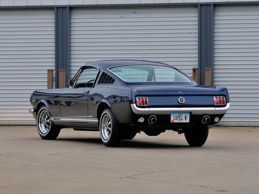  Ford Mustang GT Fastback 1965 года  (фото 17 из 19)